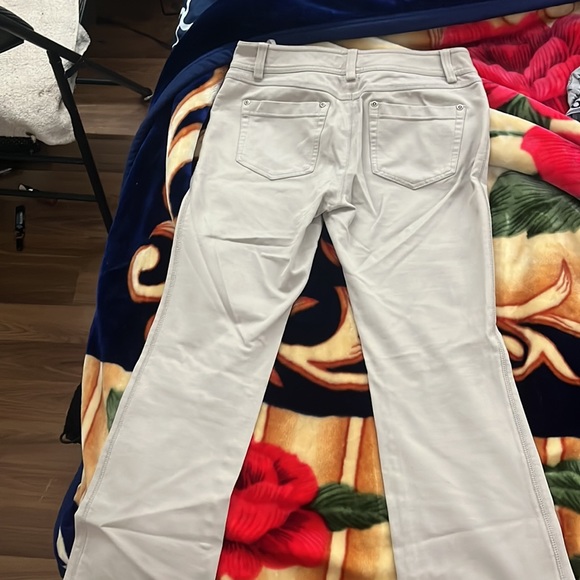 Small pant - Picture 2 of 2